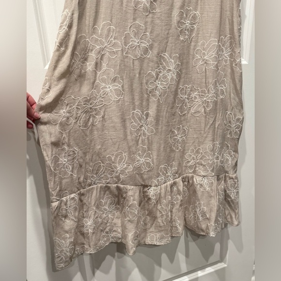 AGB Woman Sleeveless Floral Embroidered Gauze Flounce Hem Dress XL, Linen-look - Picture 5 of 11